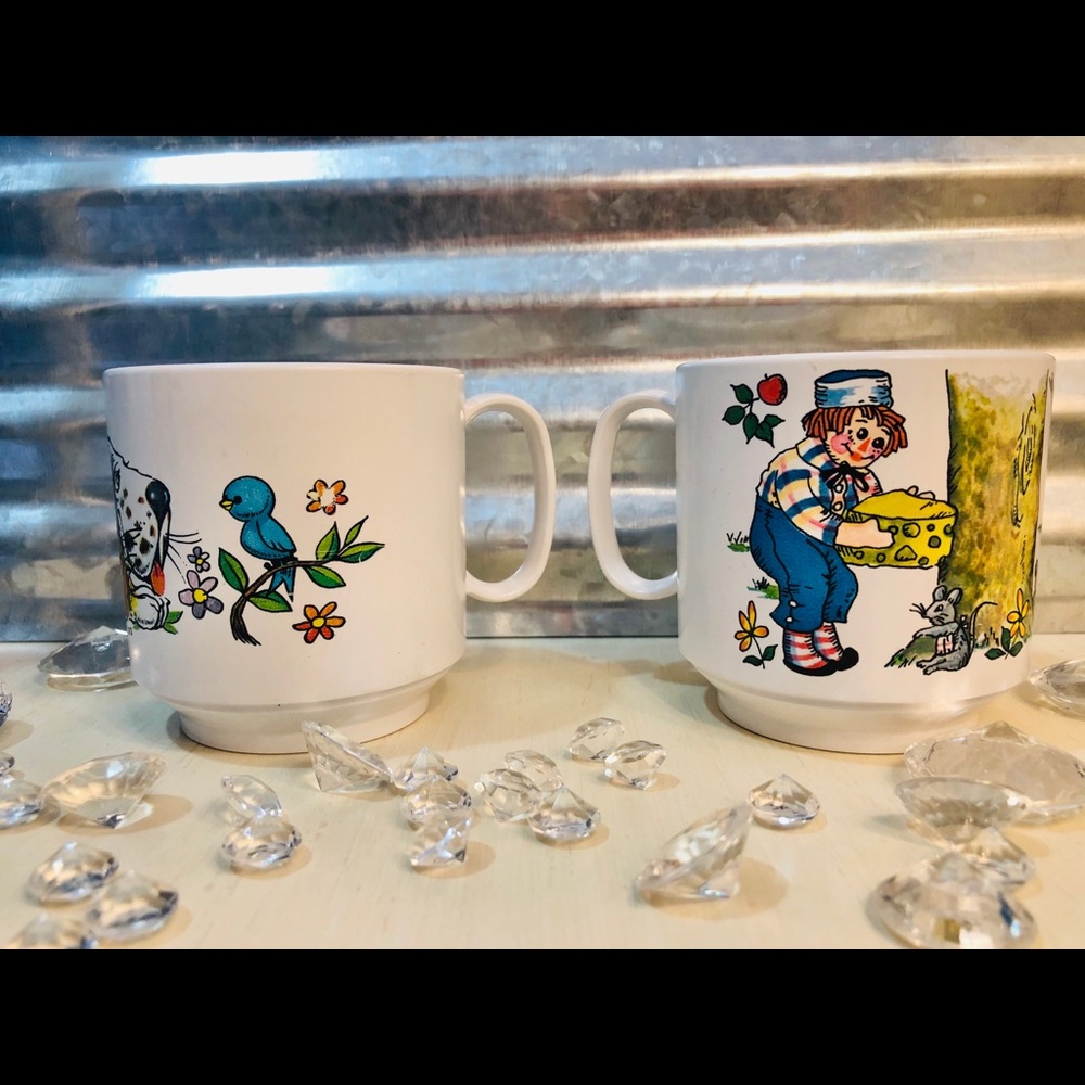 Vintage Raggedy Ann 1969 & Andy Oneida 1972 cups mugs